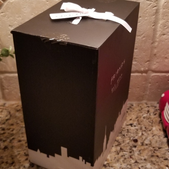 Rae Dunn Friends CENTRAL PERK mug and coffee drip NIB - Picture 2 of 3